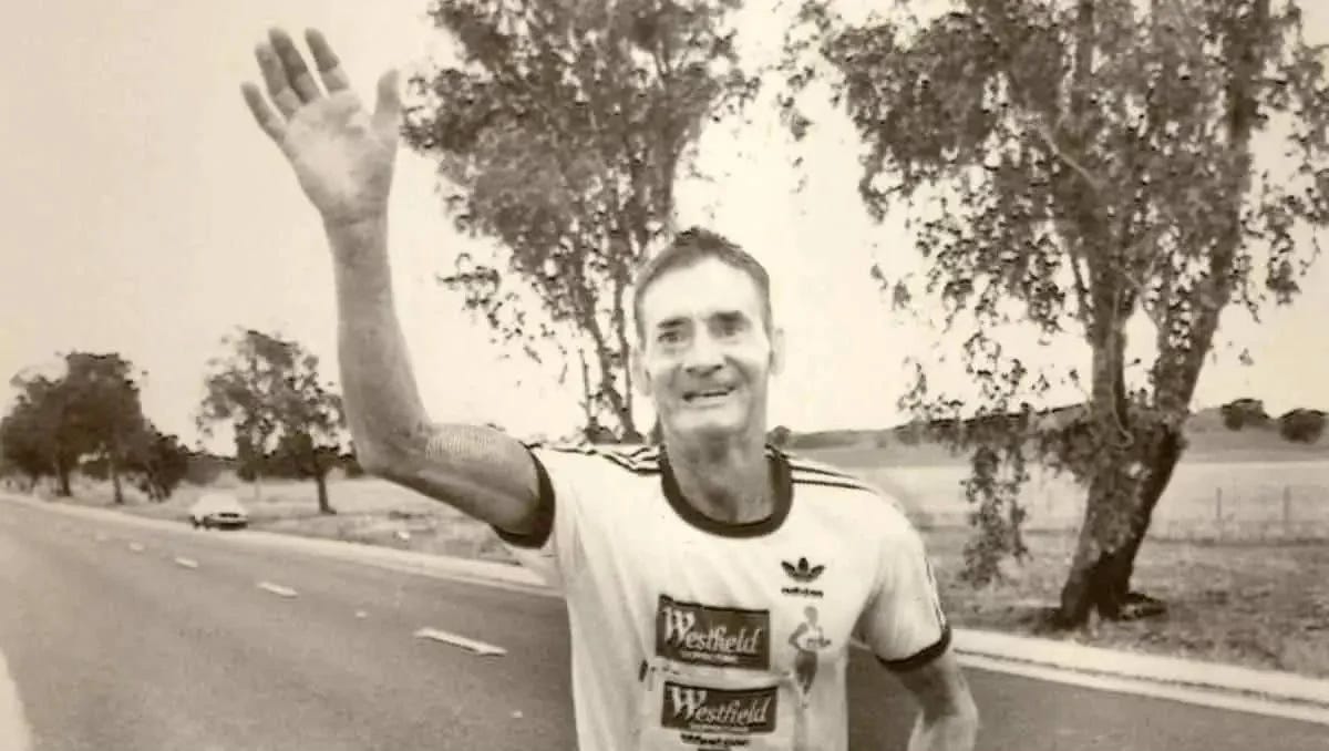 Um pastor de 61 anos apareceu numa ultramaratona de 875 km